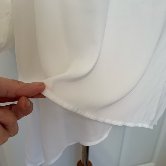 White Blouse| 3/4 Sleeves | Asymmetrical Hem - Picture 4 of 5